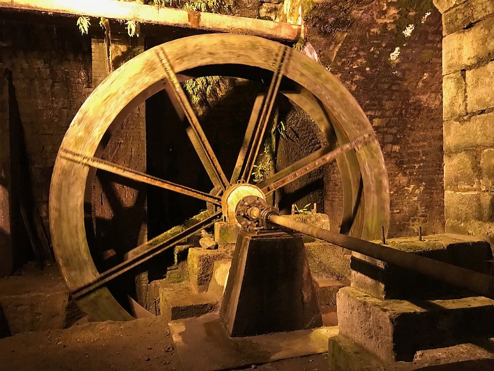 A waterwheel inside the saltworks.